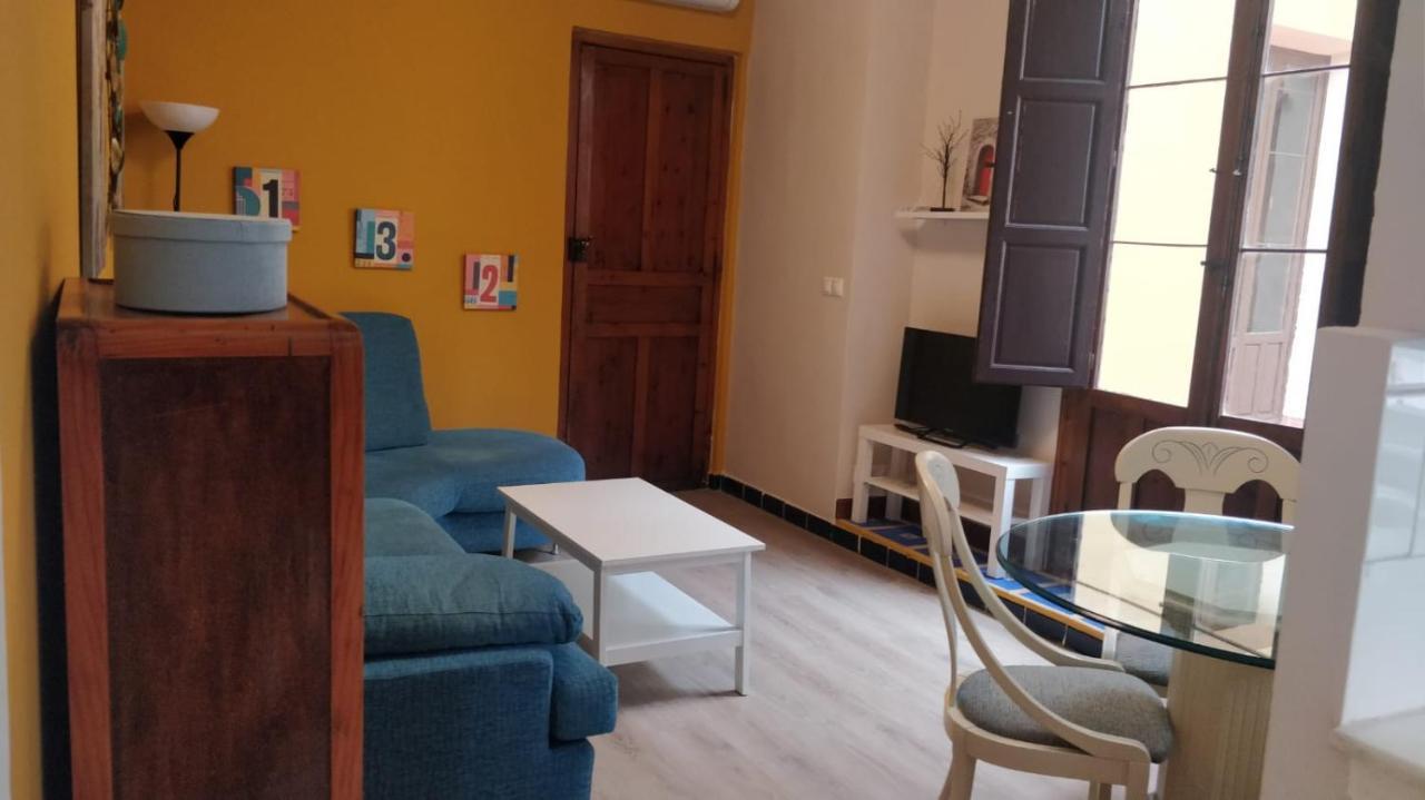 Airam Home Aragon, 7 Almansa Buitenkant foto
