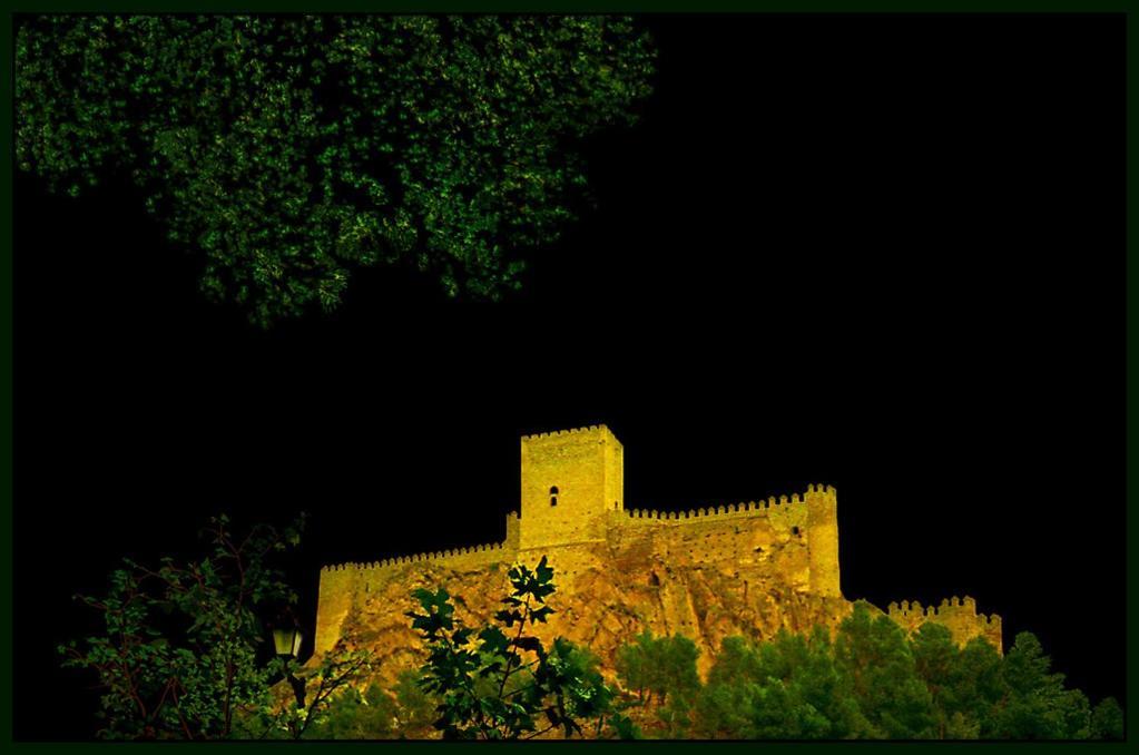 Airam Home Aragon, 7 Almansa Buitenkant foto
