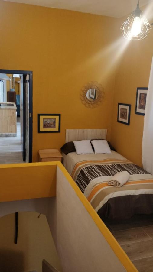 Airam Home Aragon, 7 Almansa Buitenkant foto