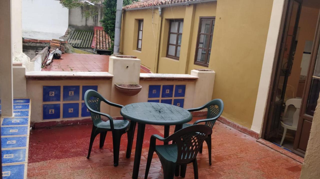 Airam Home Aragon, 7 Almansa Buitenkant foto