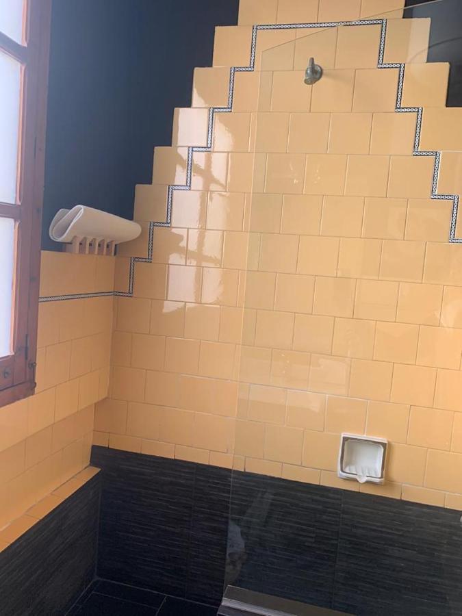 Airam Home Aragon, 7 Almansa Buitenkant foto