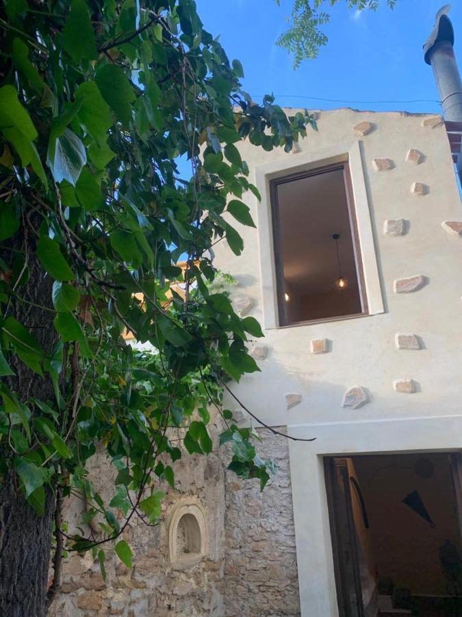Airam Home Aragon, 7 Almansa Buitenkant foto